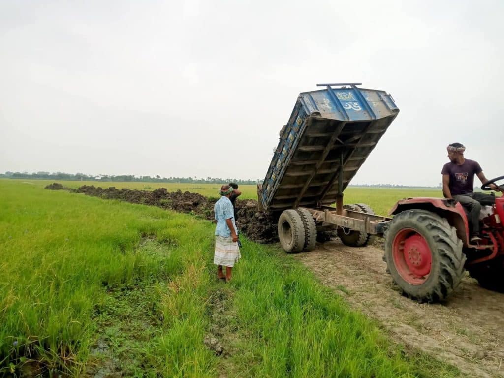ভোলাহাটে উন্নয়ন ও আইন প্রয়োগে উপজেলা প্রশাসনের তৎপরতা